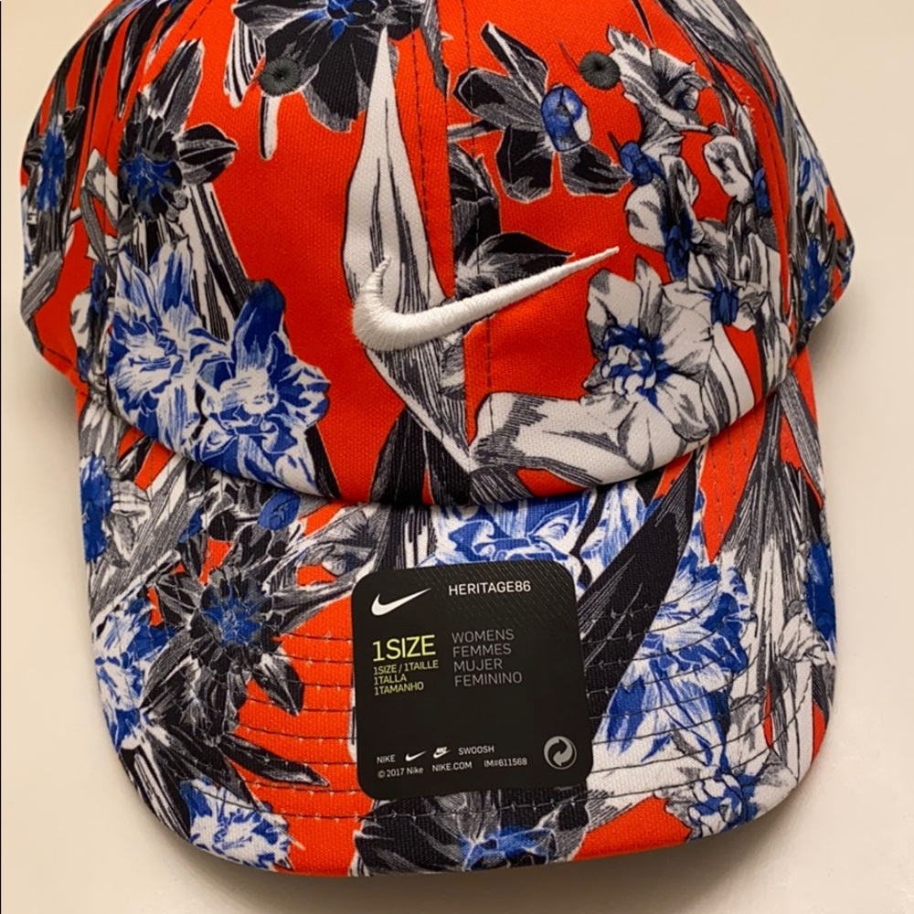 Nike Women’s Cap - Picture 5 of 10